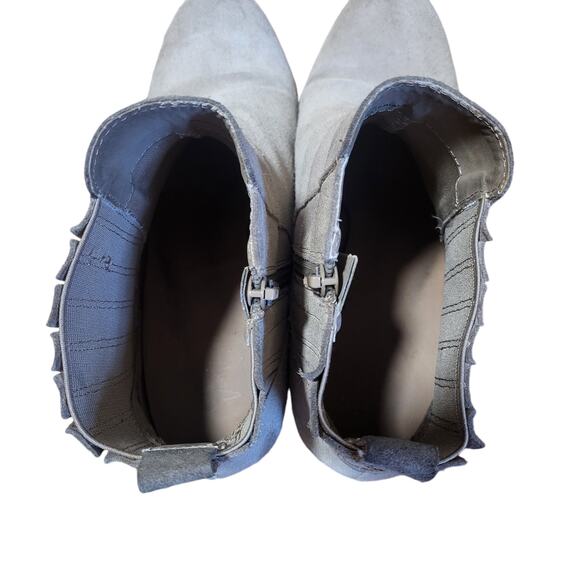 Crown Vintage beige heeled zip up boots size 10 - Picture 4 of 6